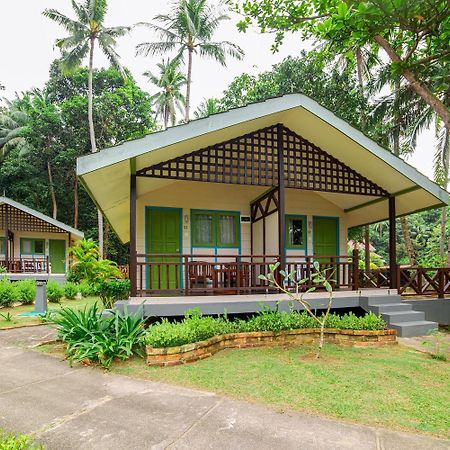 Nirwana Beach Club Lagoi Exterior foto